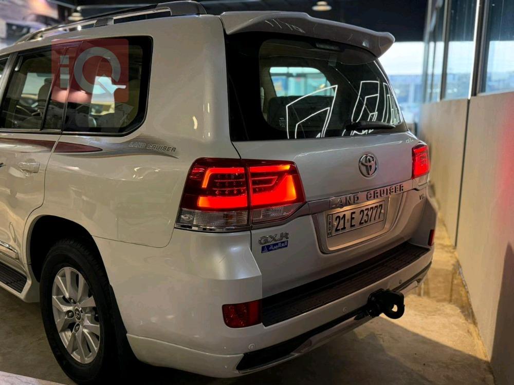 تويوتا لاندكروزر